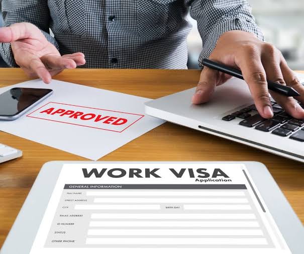 Employment-Based Visas in 2024: Eligibility, Requirements and Application Process